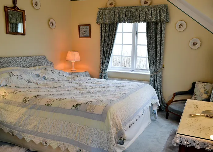 White Rose Robin Hood's Bay